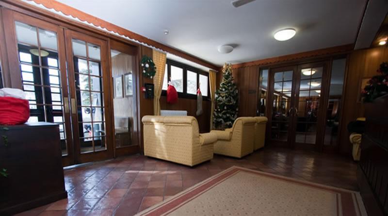 Hotel Ski Club I Cavalieri Rta 塞斯特雷 外观 照片