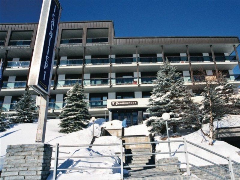 Hotel Ski Club I Cavalieri Rta 塞斯特雷 外观 照片