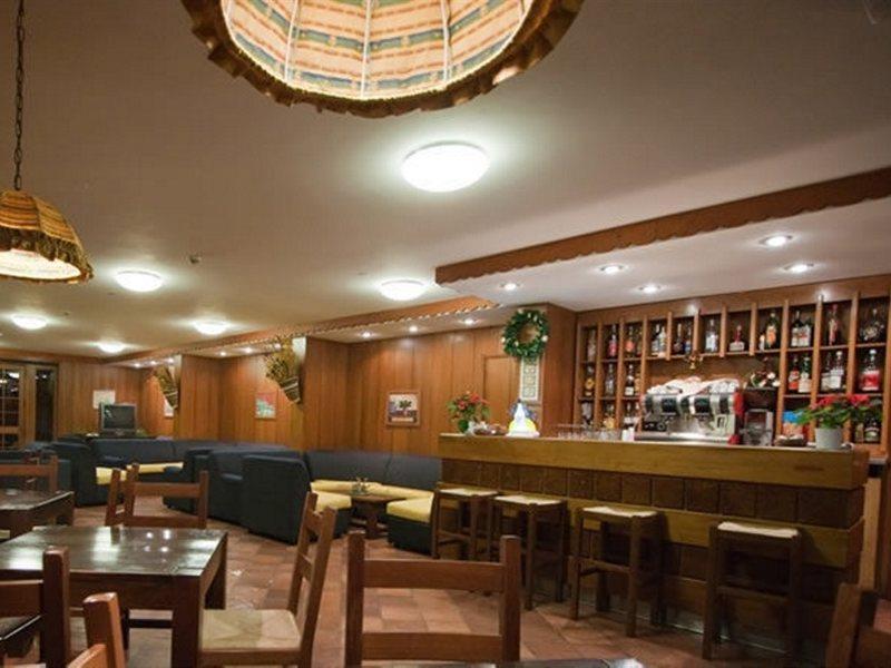 Hotel Ski Club I Cavalieri Rta 塞斯特雷 外观 照片