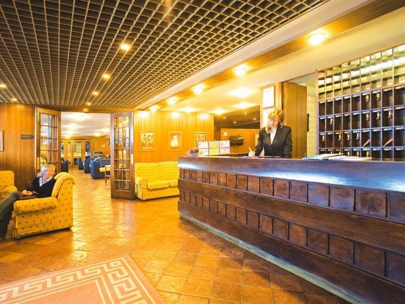 Hotel Ski Club I Cavalieri Rta 塞斯特雷 外观 照片