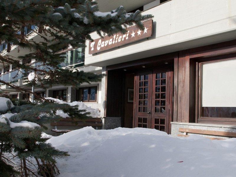 Hotel Ski Club I Cavalieri Rta 塞斯特雷 外观 照片